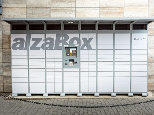Alza usnadňuje vracení a reklamace zboží, nově je přijímá i přes AlzaBoxy